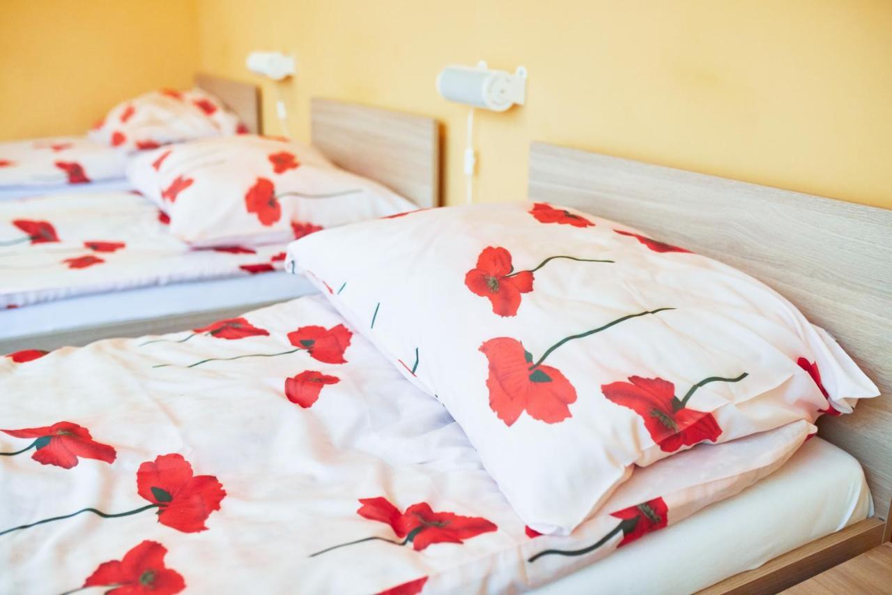 Karczma-Koszwice Bed & Breakfast Екстериор снимка