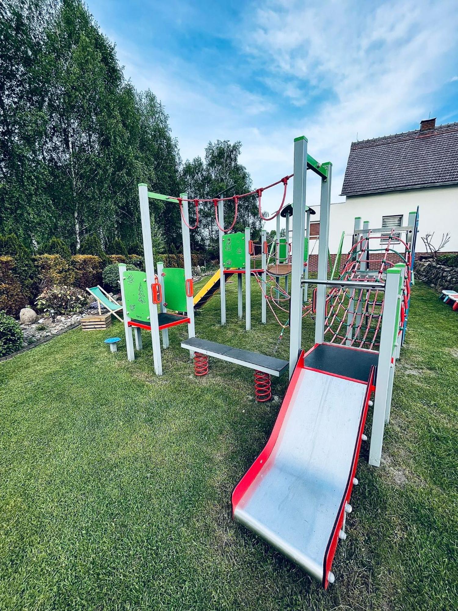 Karczma-Koszwice Bed & Breakfast Екстериор снимка